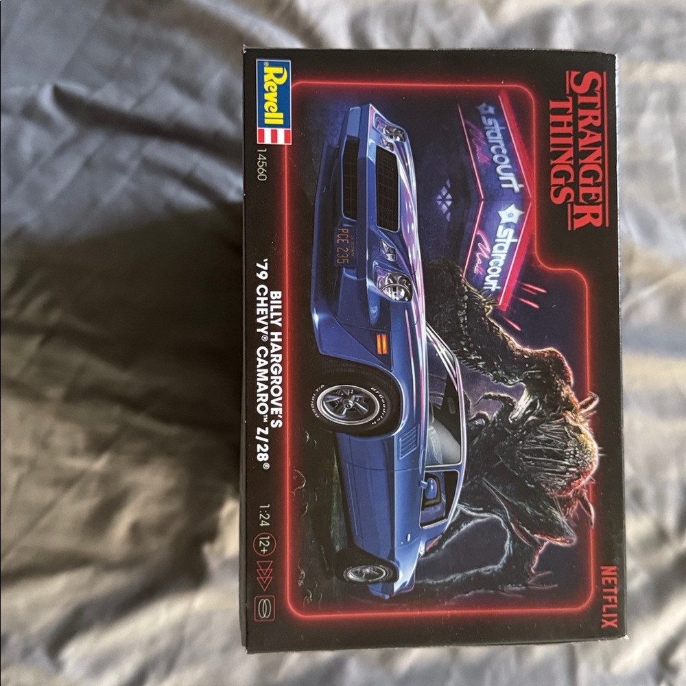 Stranger Things '79 Chevy Camaro Z28 Model Kit - Picture 3 of 5
